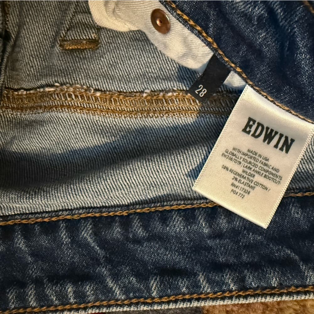 EDWIN Lark Ankle Bootcut Jeans — Wilder Wash Size 28